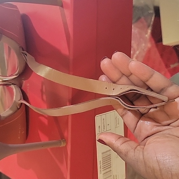 Sandals - Picture 5 of 5